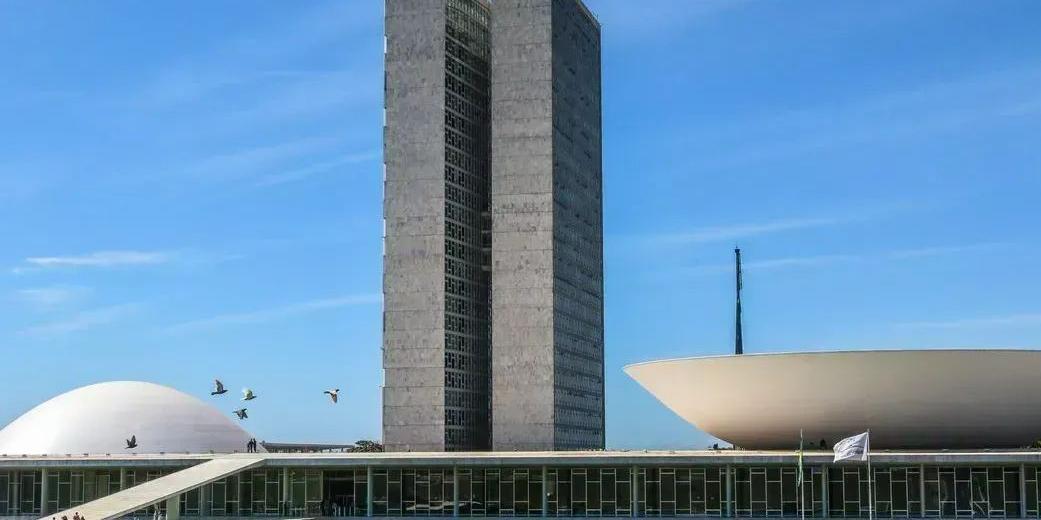 O Congresso Nacional tem a oportunidade de entregar ao País uma efetiva pauta positiva e estratégica, com a revisão na legislação portuária