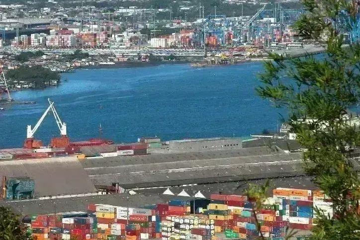 Porto de Santos movimenta 30,4% mais cargas em fevereiro; açúcar é destaque no período