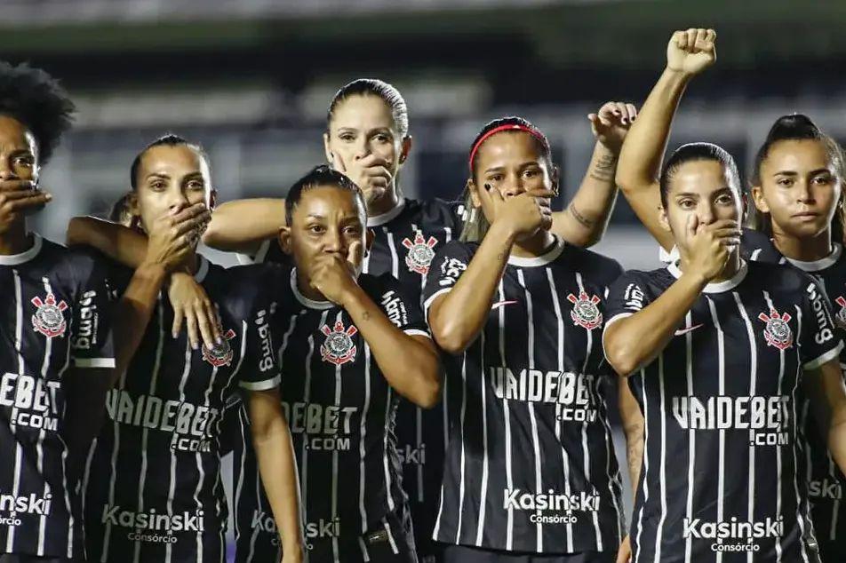 Duas partidas abriram a quinta rodada da competição nesta sexta-feira (12)