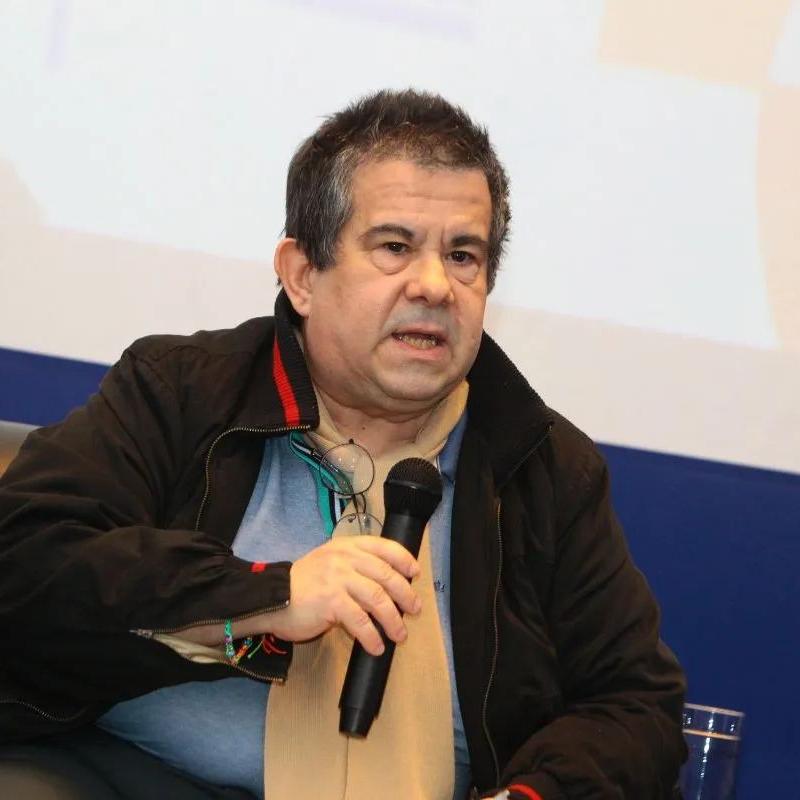 Flávio Amoreira: 45 anos de literatura