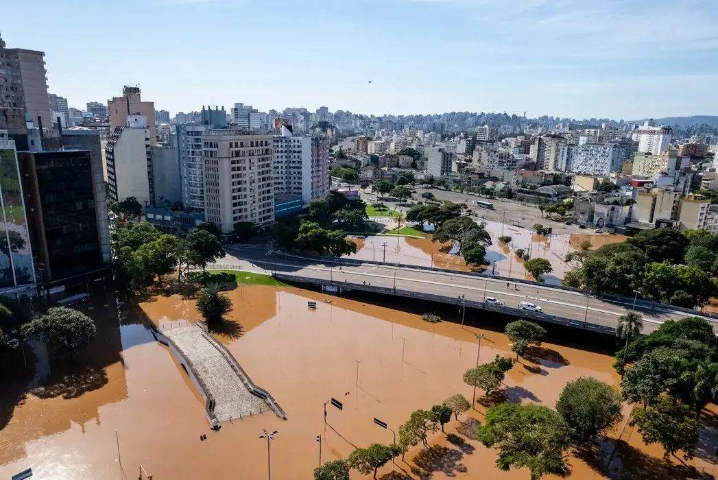 De acordo com a Defesa Civil, há ao menos 128 pessoas desaparecidas em todo o estado