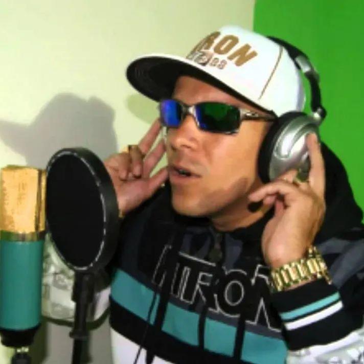 O funkeiro morreu em frente à casa dele em São Vicente