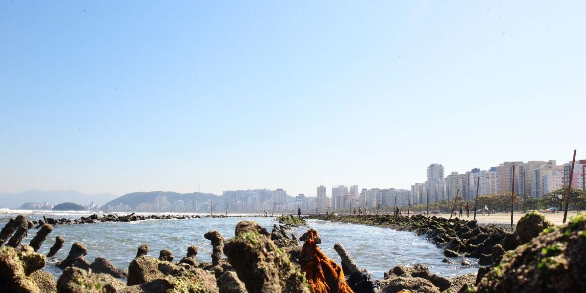 Veleiro inglês tem seus destroços próximo ao Canal 5, em Santos