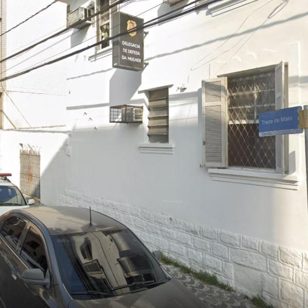 Caso está sendo registrado na DDM de São Vicente como agressão e lesão corporal