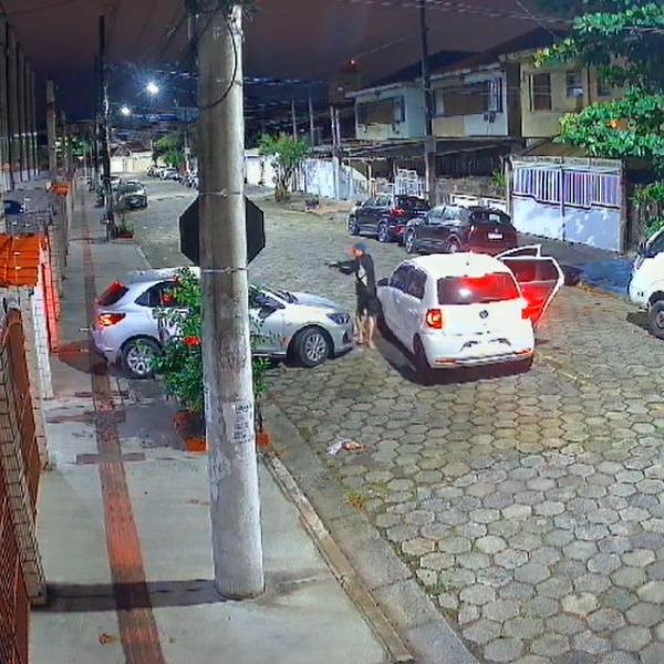 Carro foi roubado na madrugada do dia 8 de julho, no Jardim Independência, em São Vicente