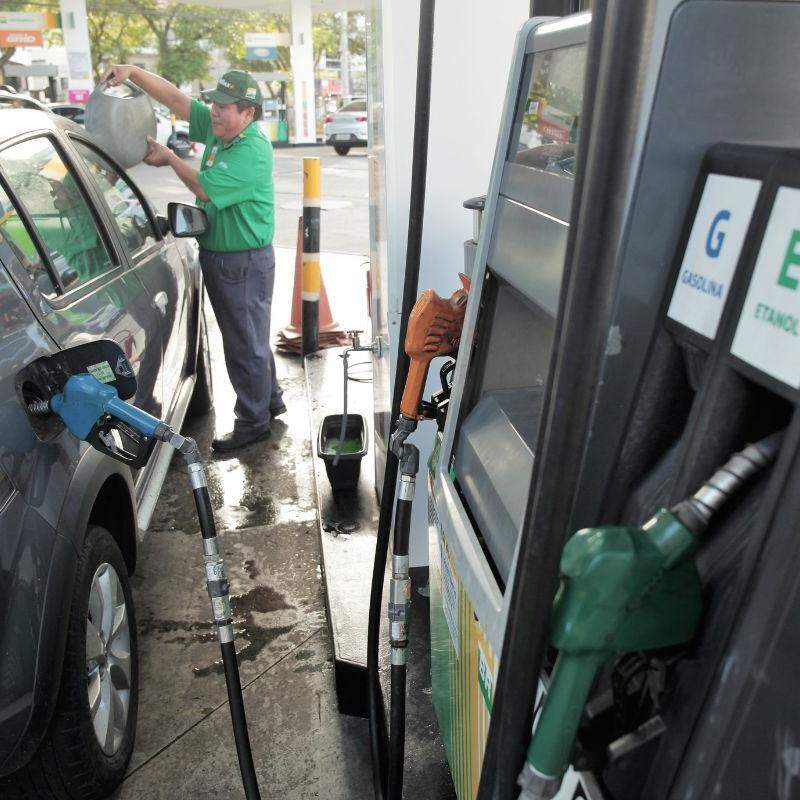 Consumidores esperavam aumento a qualquer momento devido à alta do dólar, mas quem vive do transporte reclama de subida dos custos