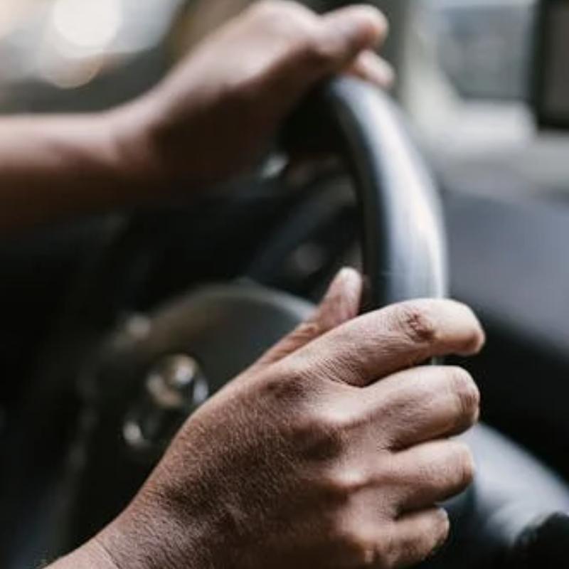 Motorista de aplicativo é acusado de importunação sexual contra jovem