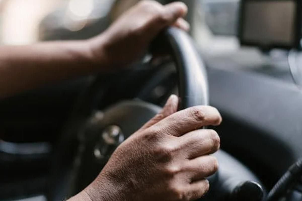 Motorista de aplicativo é acusado de importunação sexual contra jovem