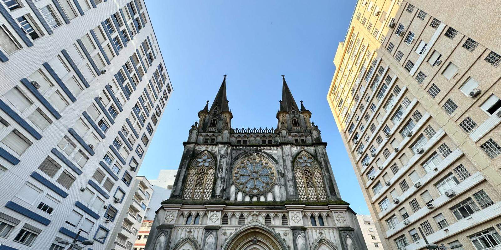 A quermesse vai até 5 de julho na Rua Padre Visconti, ao lado da Basílica.