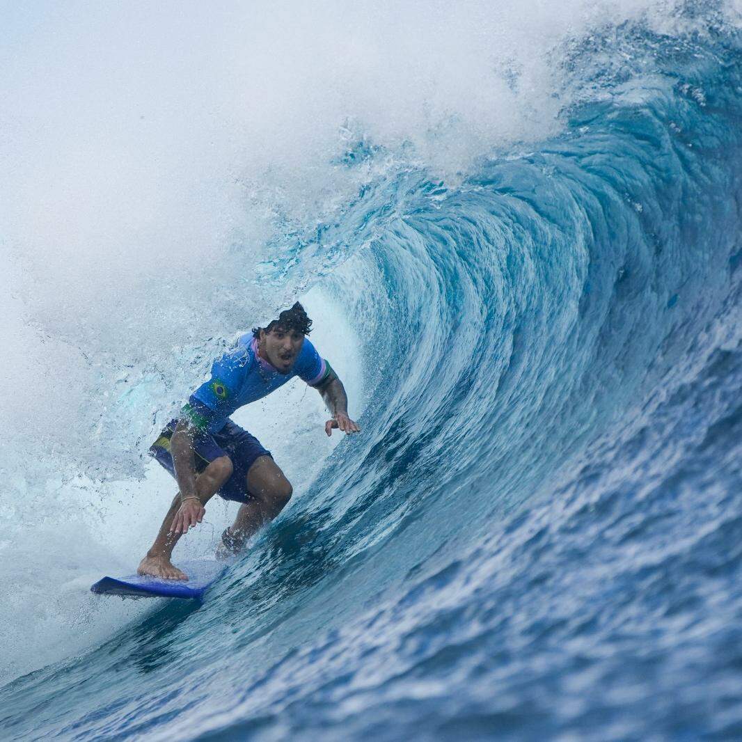 O surfista brasileiro Gabriel Medina durante bateria