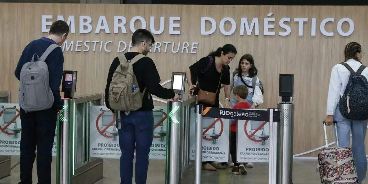 Passagens aéreas registram aumento de 11,2% em maio