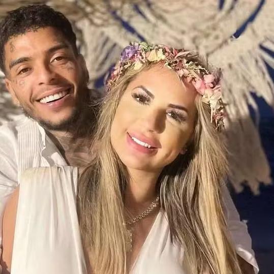 Os dois tinham uma diferença de 9 anos de idade