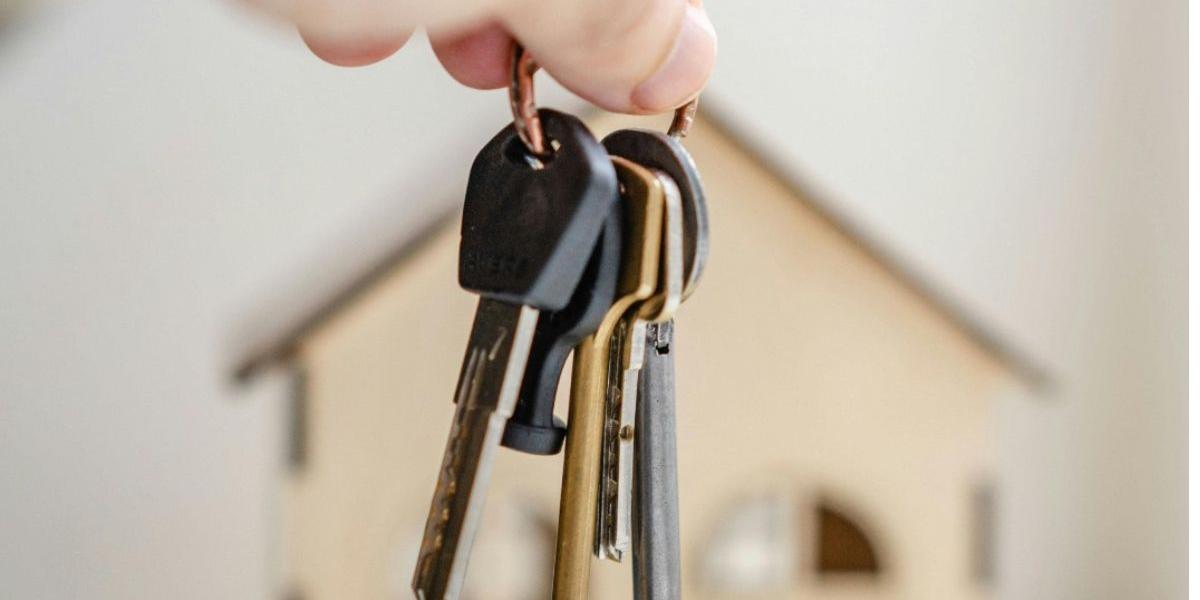 Um dos pontos mais importantes antes de fechar negócio é verificar toda a documentação do imóvel e do vendedor