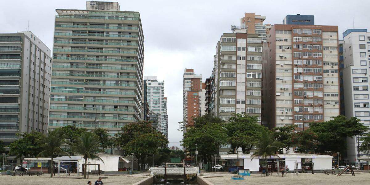 O leitor Rubem Silva, de Santos, escreveu sobre os prédios tortos da Cidade