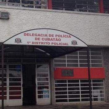 O caso foi registrado no 1º DP de Cubatão