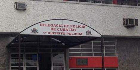 O caso foi registrado no 1º DP de Cubatão