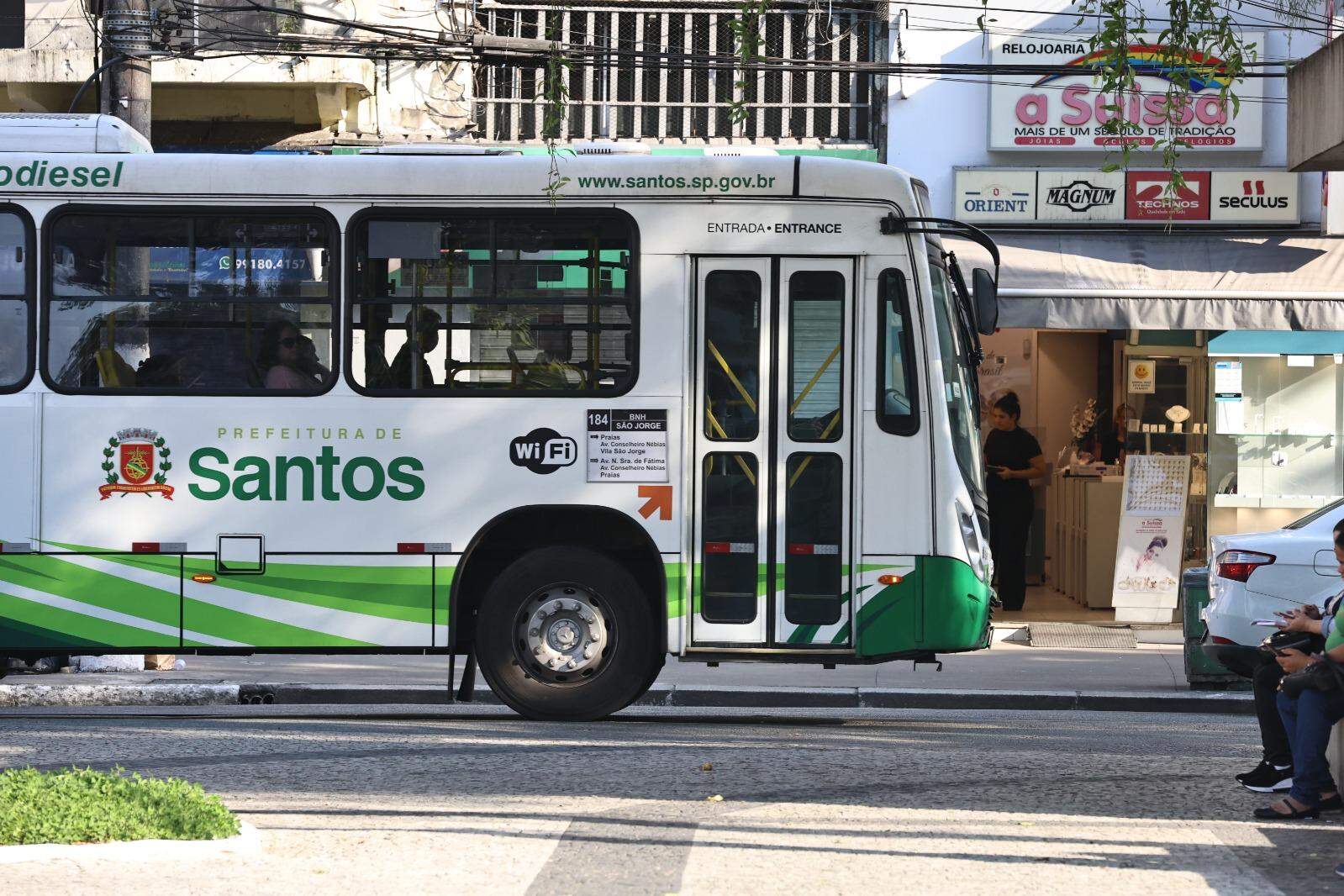 Ônibus de Santos têm projeto de tarifa zero e verba adicional parado na Câmara dos Vereadores no litoral de São Paulo