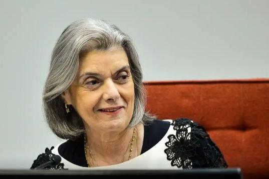 Ao votar, Cármen Lúcia concordou com o entendimento do INSS