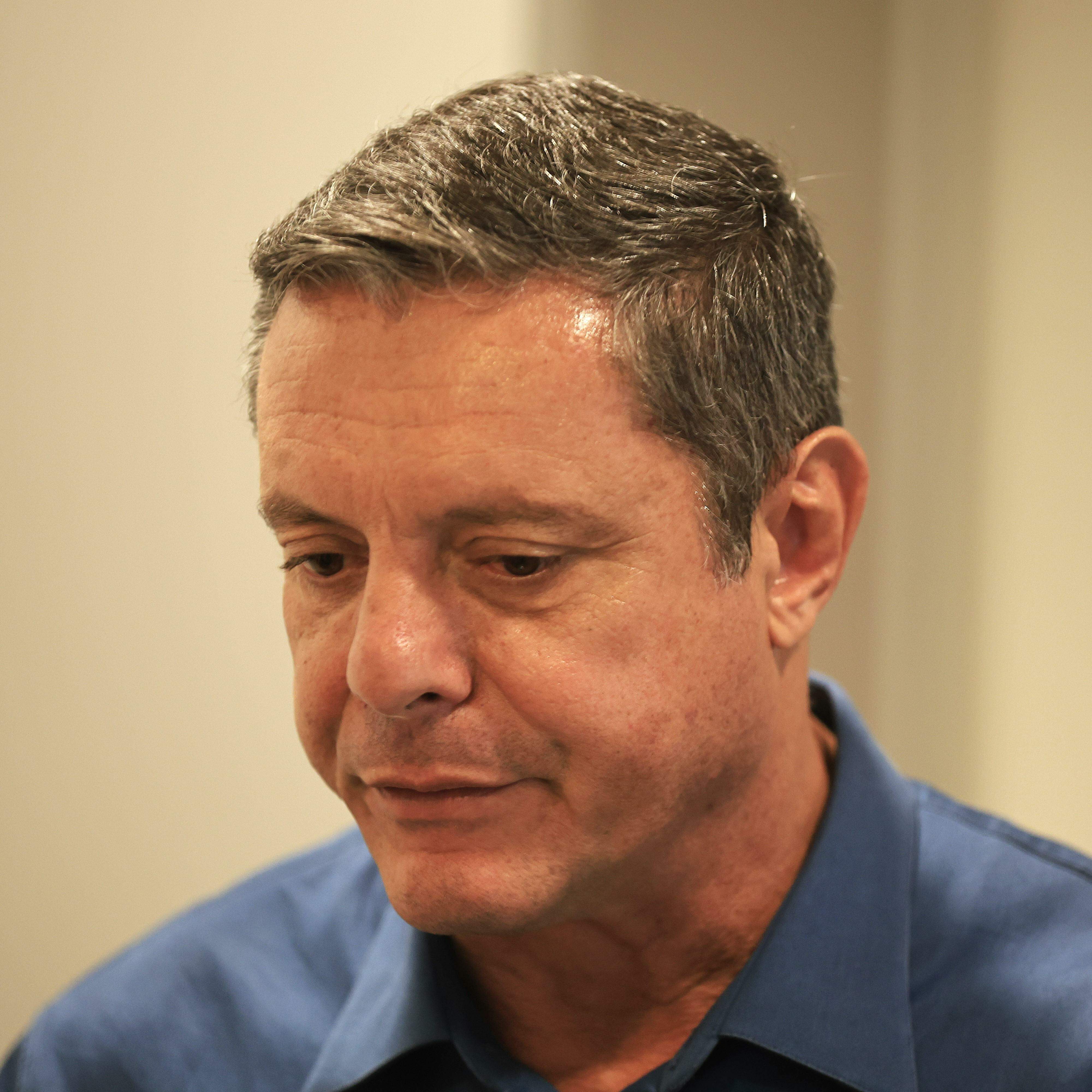 Prefeito de Santos, Rogério Santos (Republicanos), teve licença médica ampliada