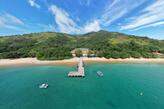 A Ilha Anchieta fica em Ubatuba e é destino turístico no litoral de São Paulo