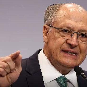 Alckmin: há enorme procura por programa para taxistas e motoristas de apps