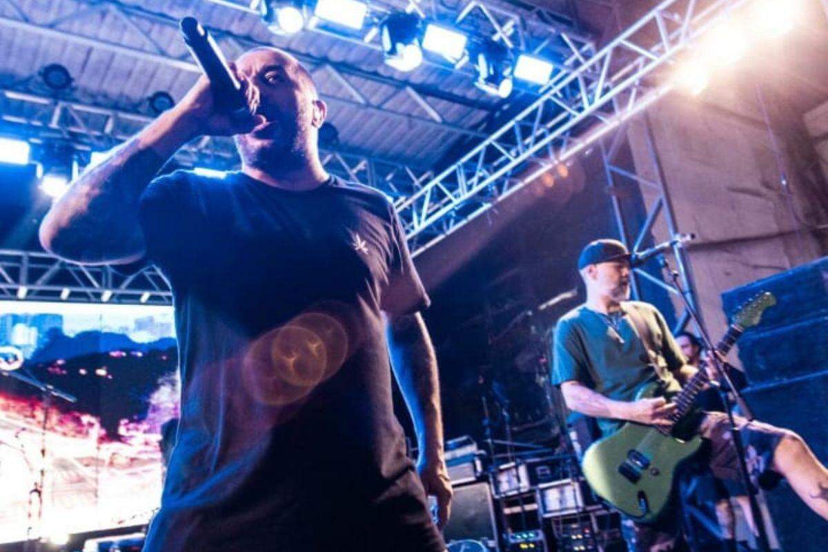 A banda CPM22 celebra os 30 anos no palco da Arena Club
