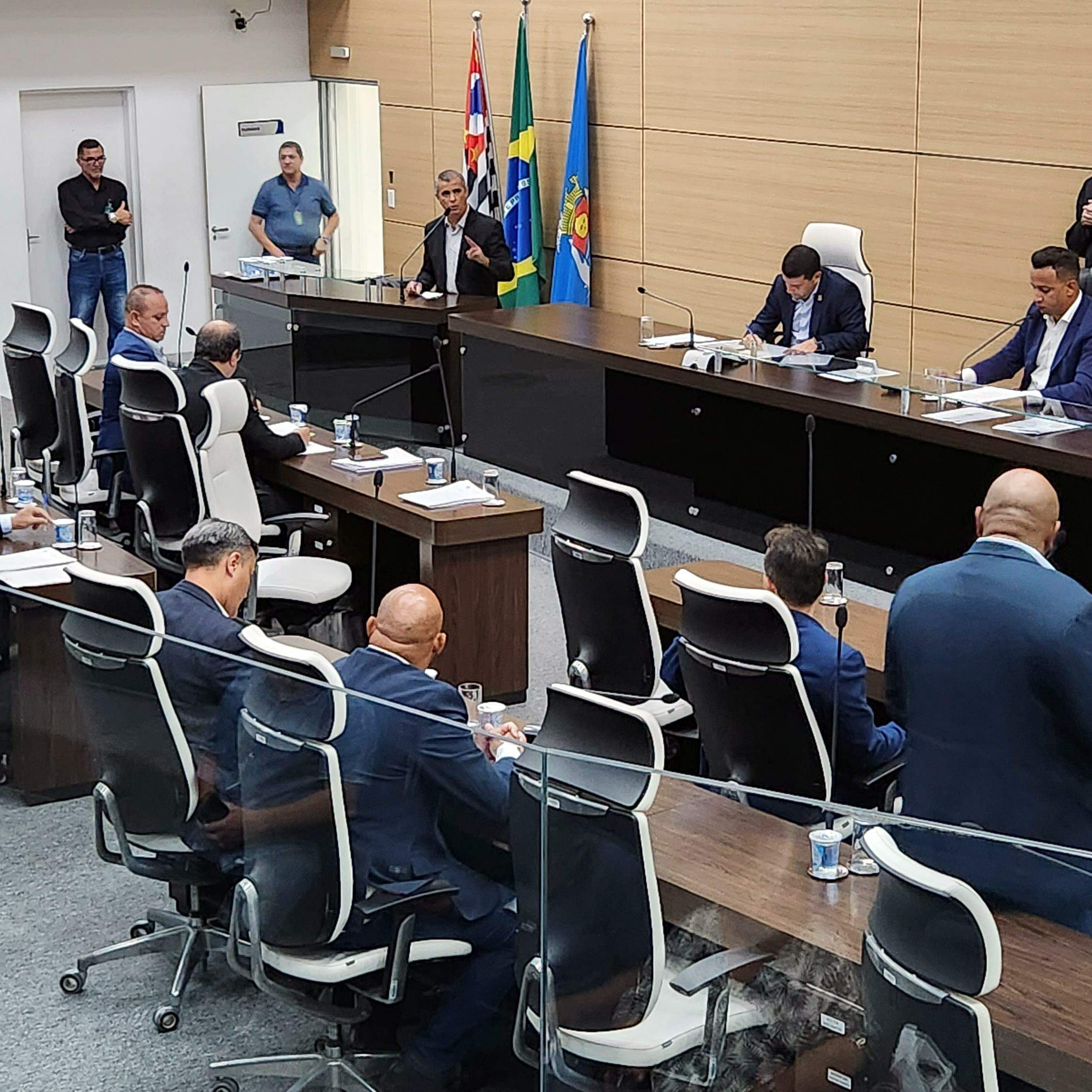 Câmara de Guarujá interrompe recesso nesta sexta-feira (24), às 10 horas
