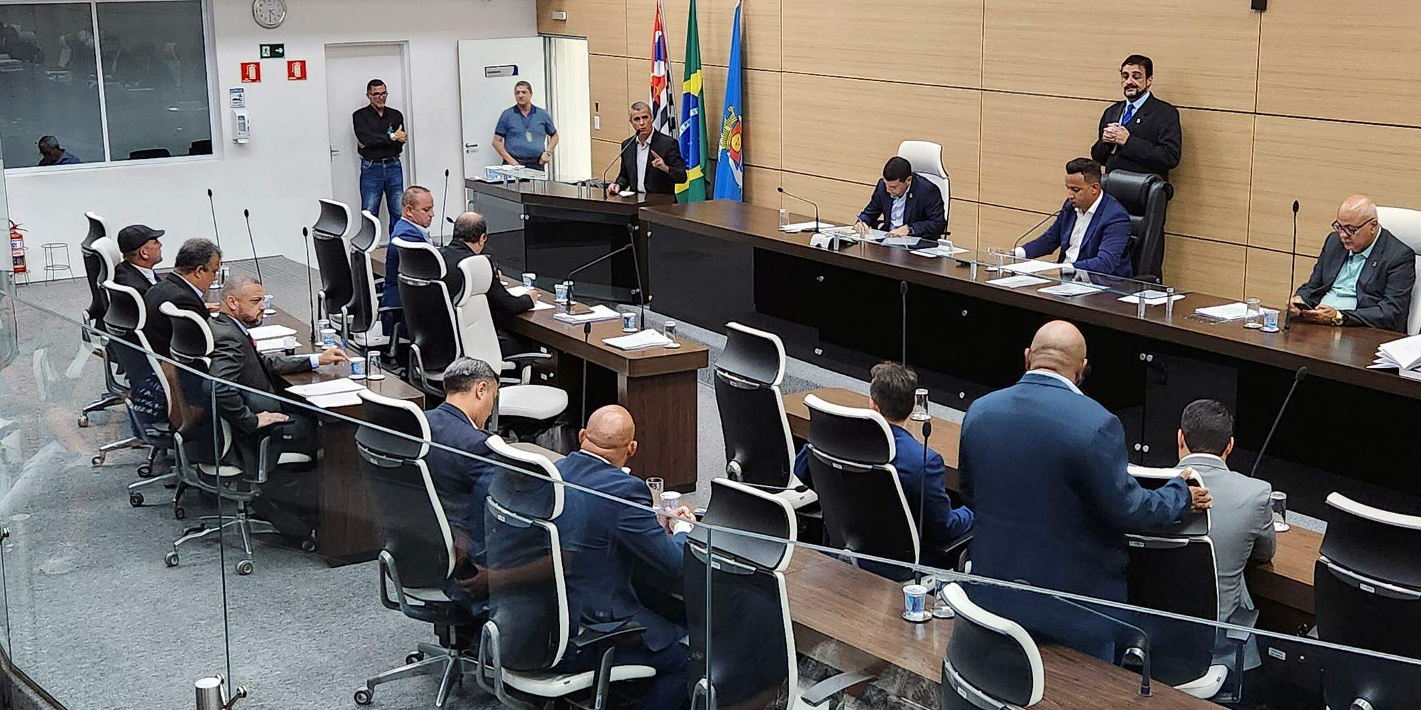 Câmara de Guarujá interrompe recesso nesta sexta-feira (24), às 10 horas
