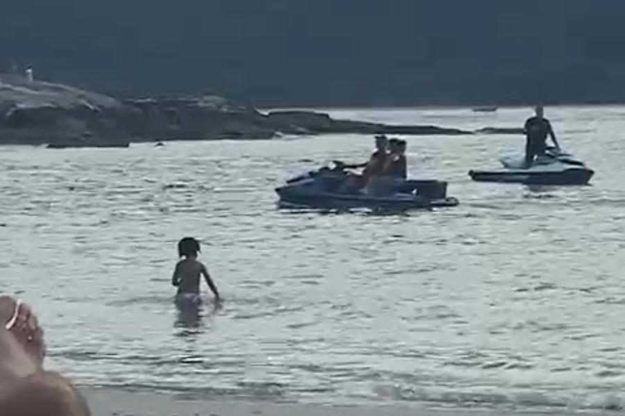 De acordo com uma moradora, a situação ocorre há cerca de 1 ano