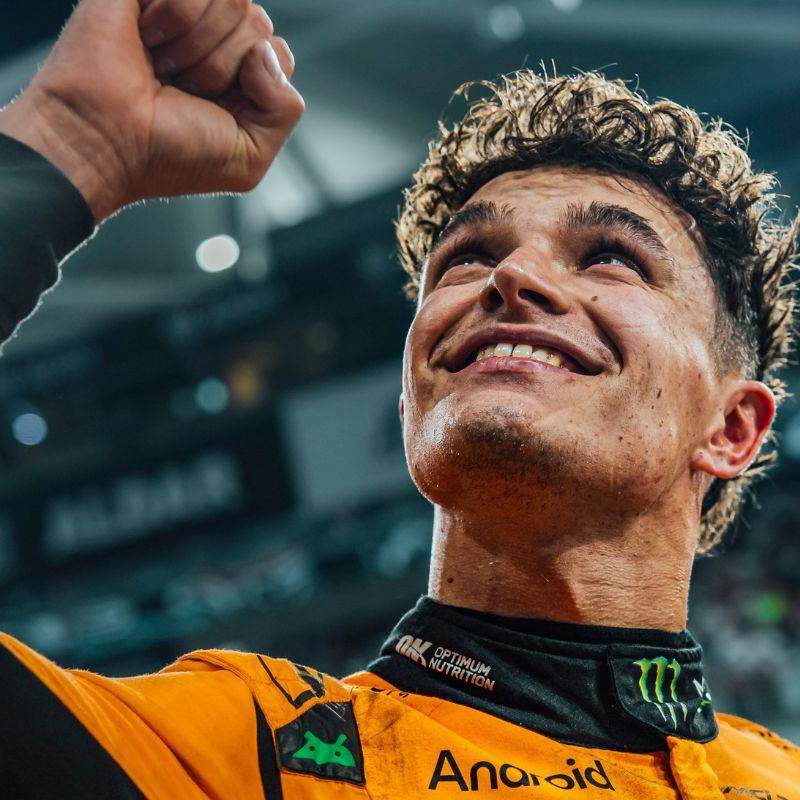 A última vitória do britânico havia sido no Grande Prêmio de Interlagos, realizado no dia 9 de novembro do ano passado