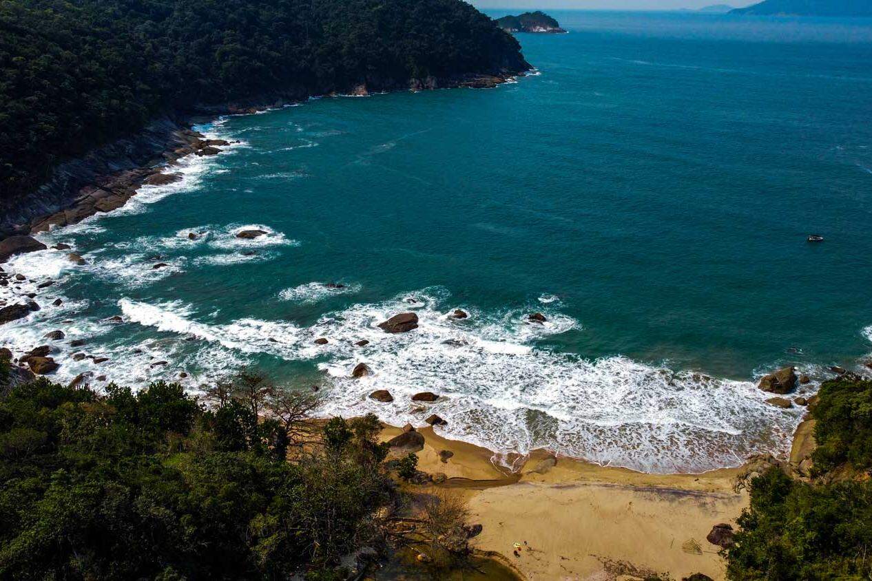 Praia ficou conhecida por ter sido palco de mortes e tragédias