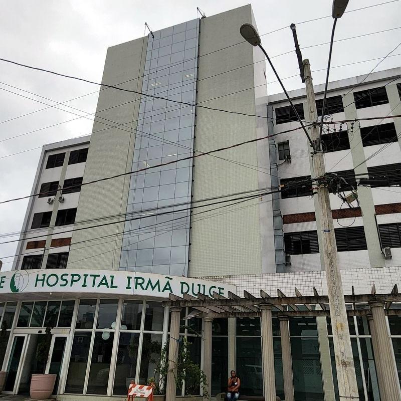 Vítima foi socorrida e levada ao Hospital Irmã Dulce, em Praia Grande, onde segue internada