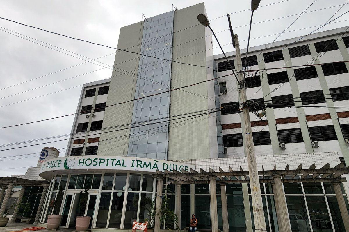 Vítima foi socorrida e levada ao Hospital Irmã Dulce, em Praia Grande, onde segue internada