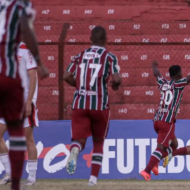 O triunfo do Fluminense começou a ser construído logo aos 8 minutos do primeiro tempo