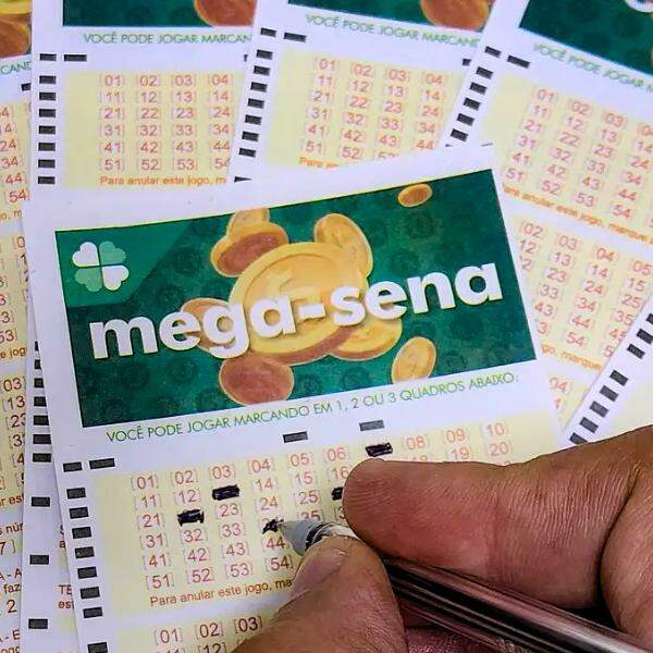 Os sorteios da Mega-Sena são realizados às terças, quintas e domingos