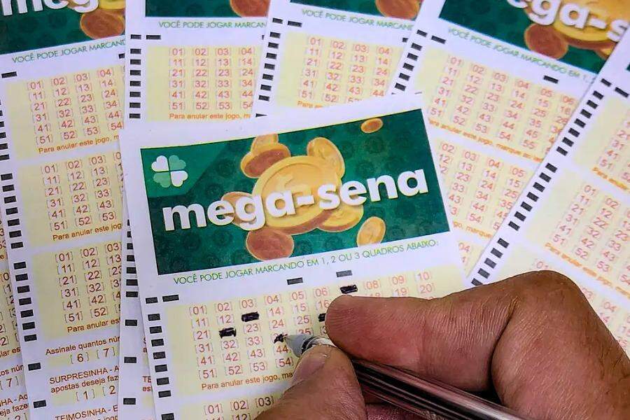 Os sorteios da Mega-Sena são realizados às terças, quintas e domingos