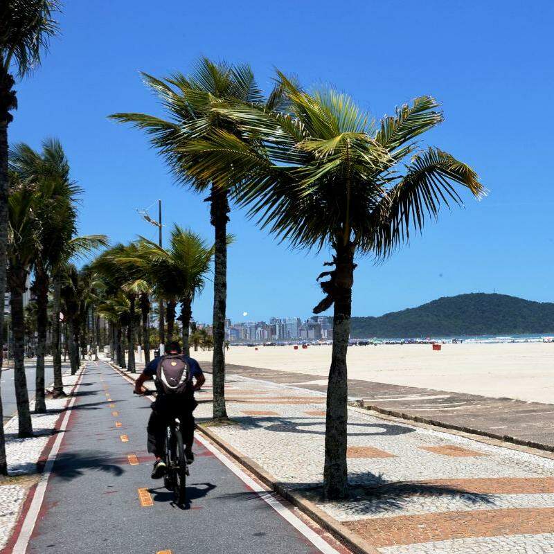 De acordo com estimativa da Secretaria de Trânsito (Setran), cerca de 250 mil ciclistas utilizam as ciclovias de Praia Grande