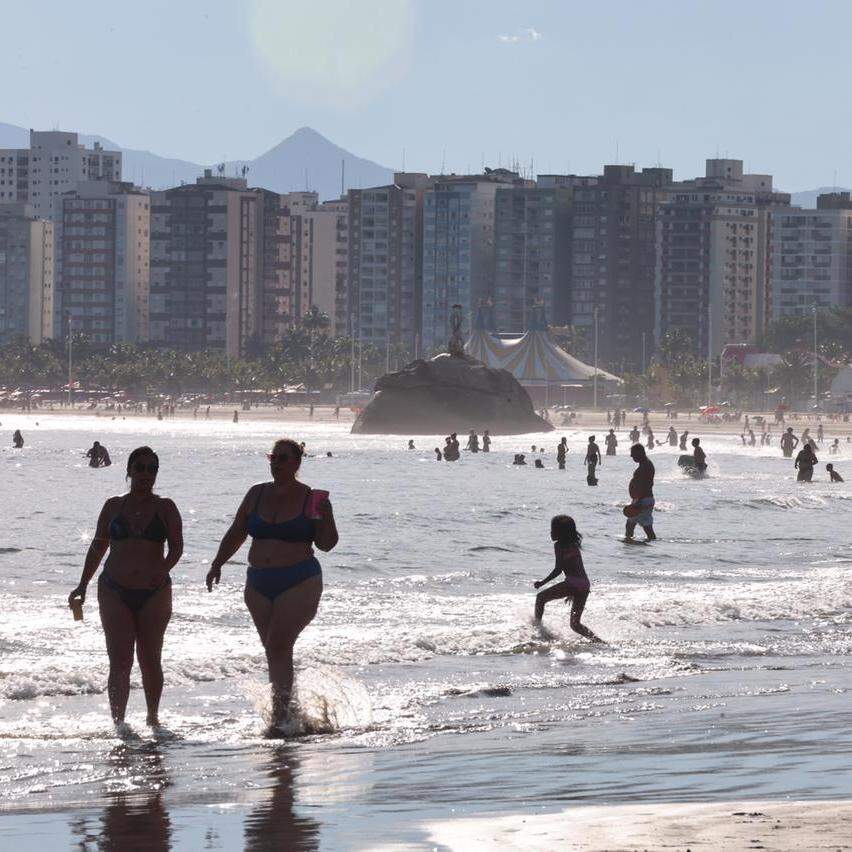 Segunda-feira teve calor intenso, com temperaturas que trouxeram a sensação térmica de 44º à Baixada Santista