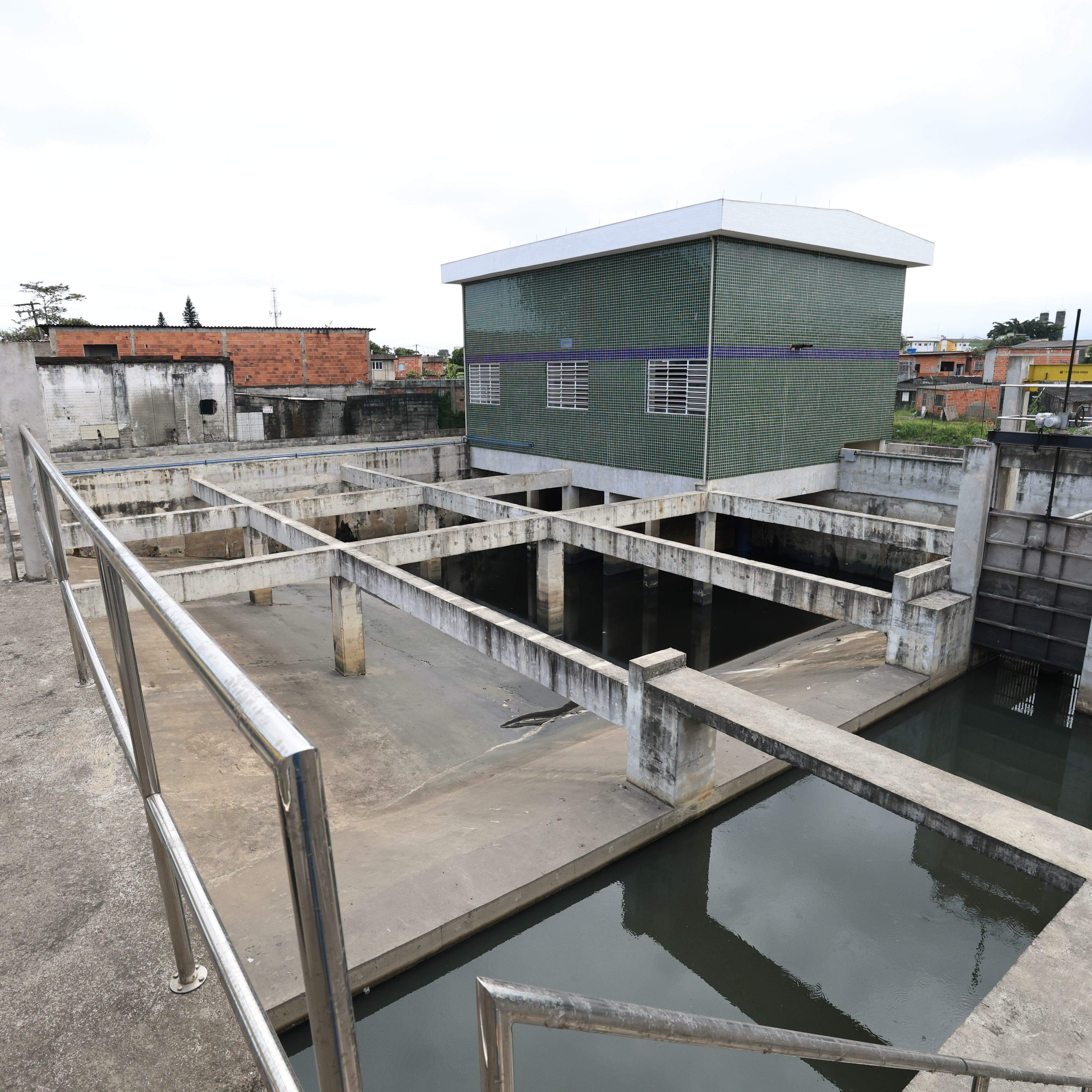 Santos já conta com uma estação elevatória na Zona Noroeste para combater as enchentes na região