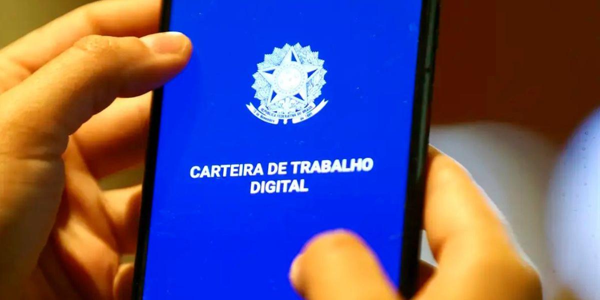 Indústria, construção e comércio cortam 34 mil vagas com ensino superior em 2025, mostra FGV