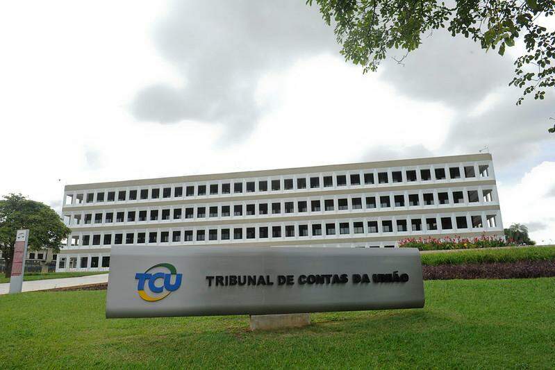 Ministros do TCU vão analisar recurso da Petrobras em processo sobre a nova política de preços