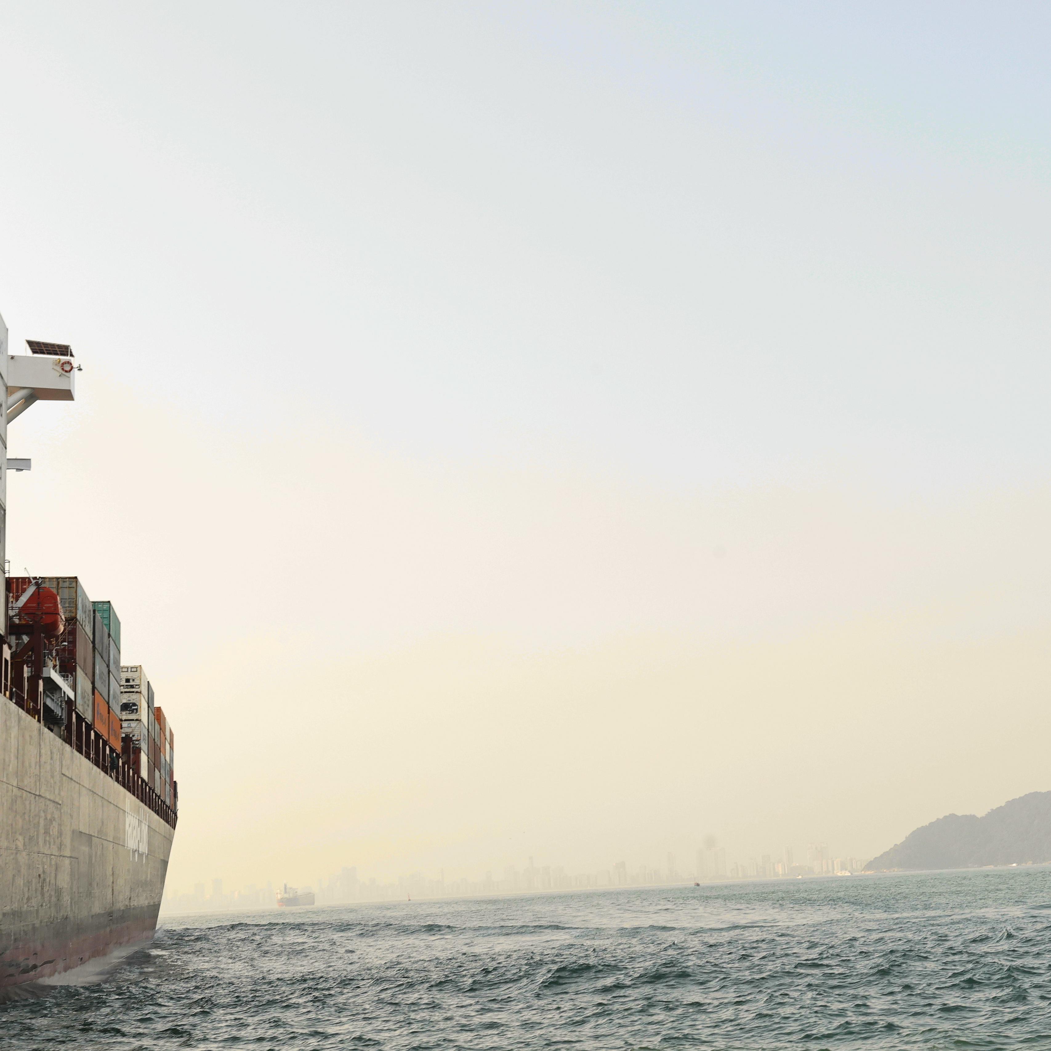 De Popa a Proa: O papel do agenciamento marítimo