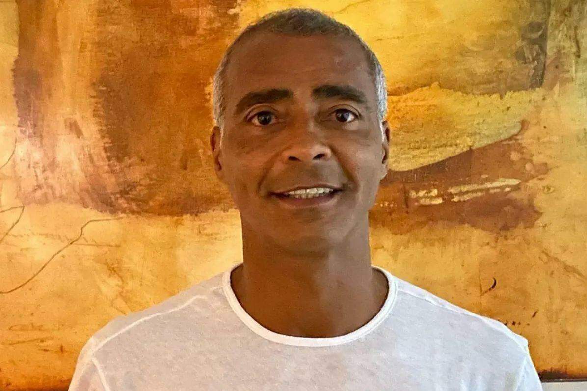 Reeleito senador, Romário virou embaixador de clube catarinense 