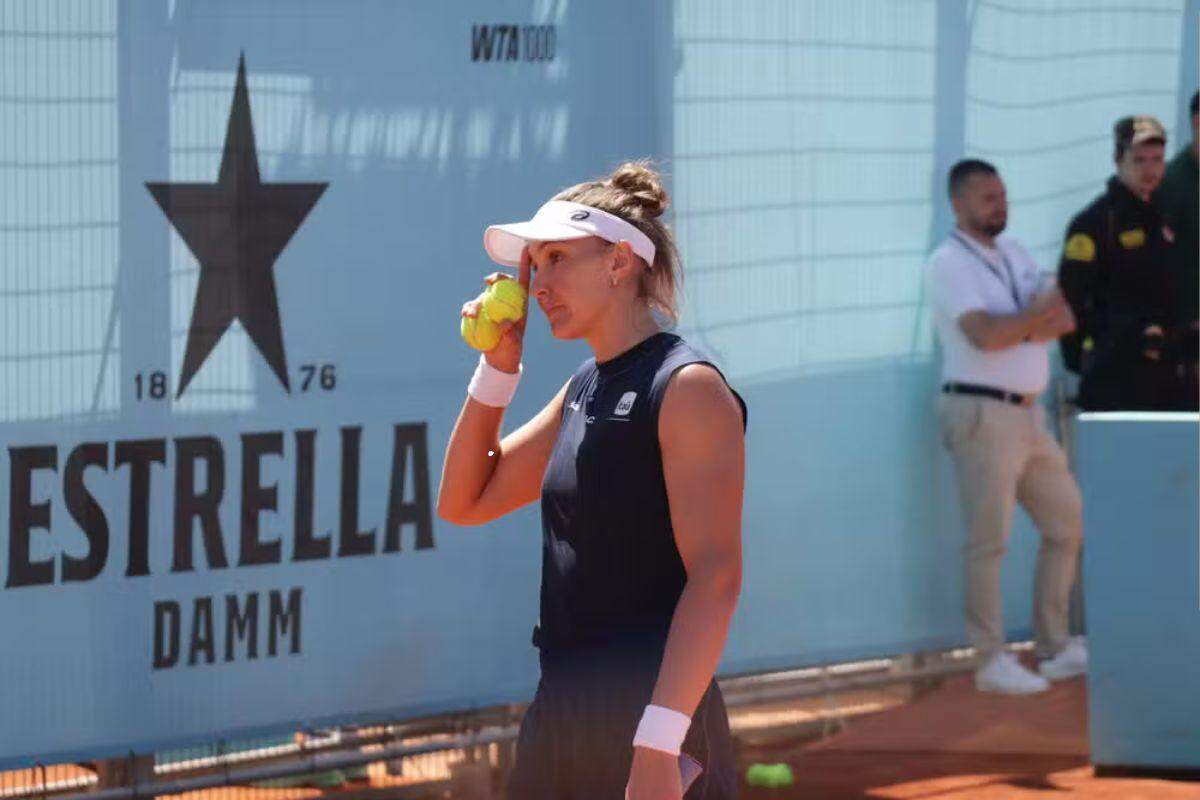 Bia Haddad cai nas quartas de duplas em Madri; Swiatek leva pneu, mas vira e Sabalenka sofre