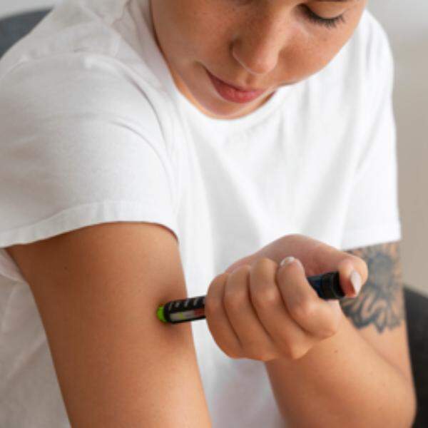 Monitorar a glicemia regularmente é um dos cuidados essenciais para prevenir complicações do diabetes e manter a saúde em dia