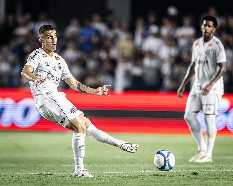 O volante João Schmidt é mais vítima de lesão muscular no Santos nesta temporada (Raul Baretta/Santos FC)