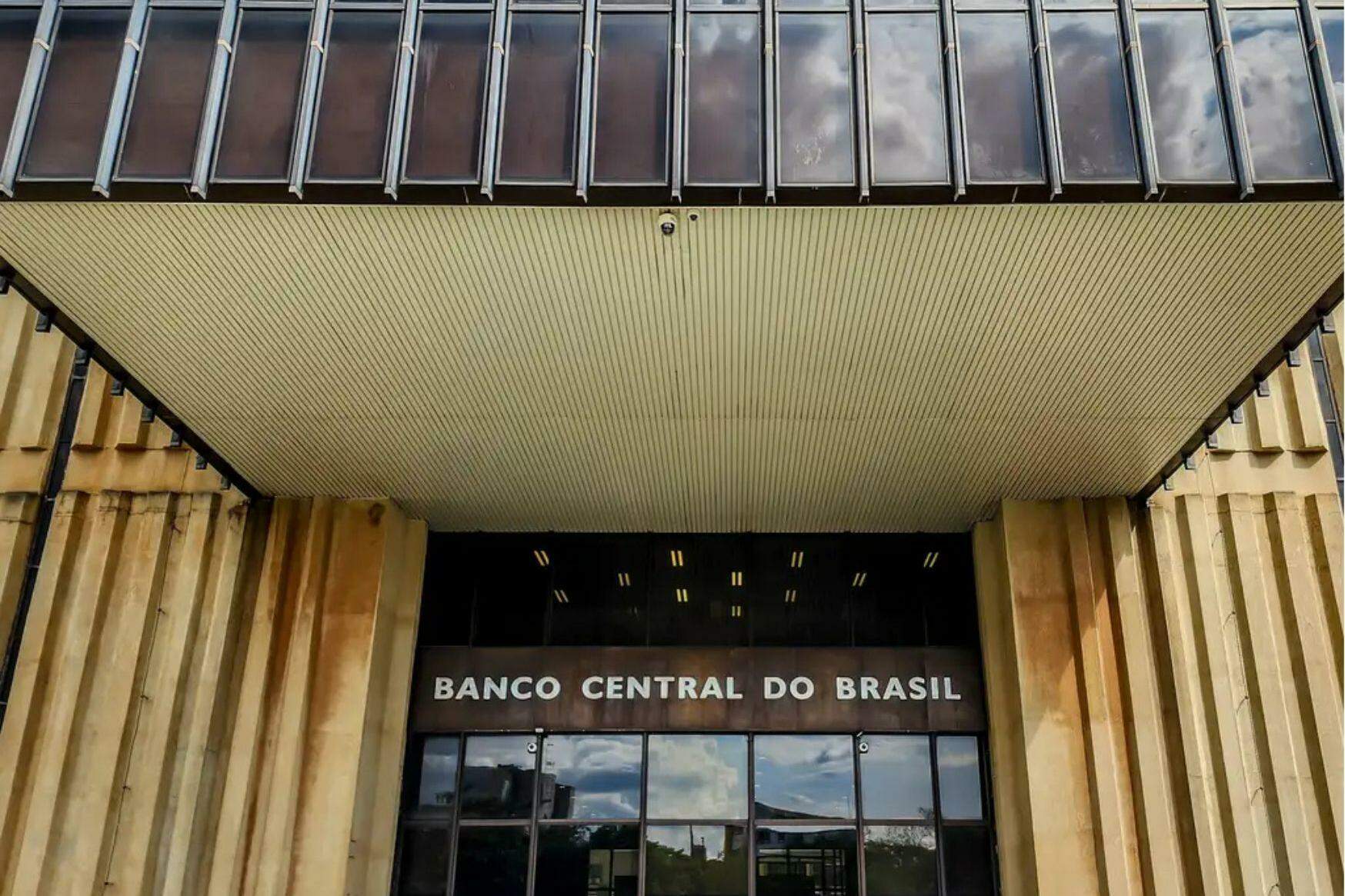 Copom decide Selic em meio a guerra e inflação acelerando