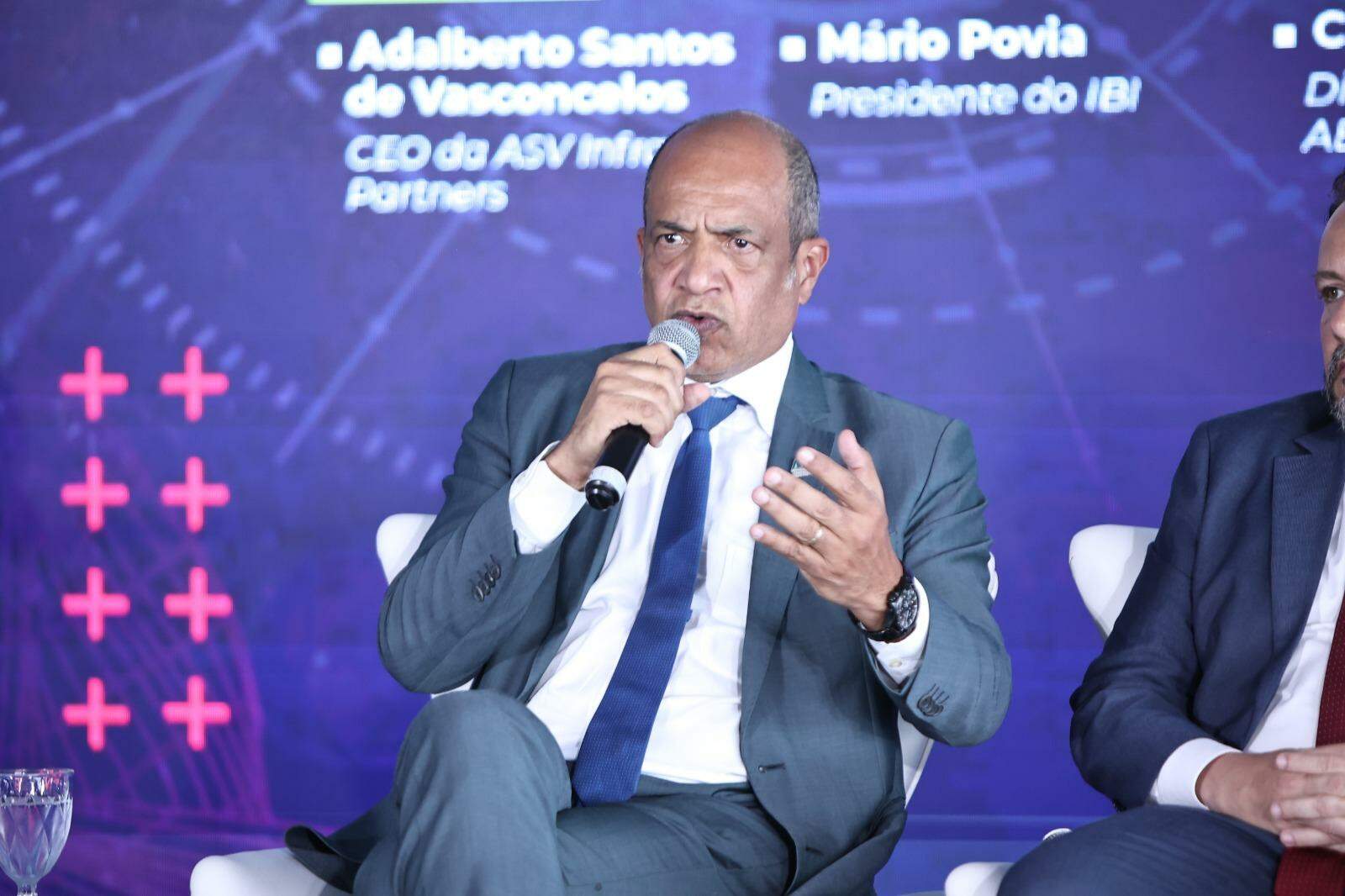 Jesualdo ressalta prazos longos (Samuel Andrade/Especial para A Tribuna)