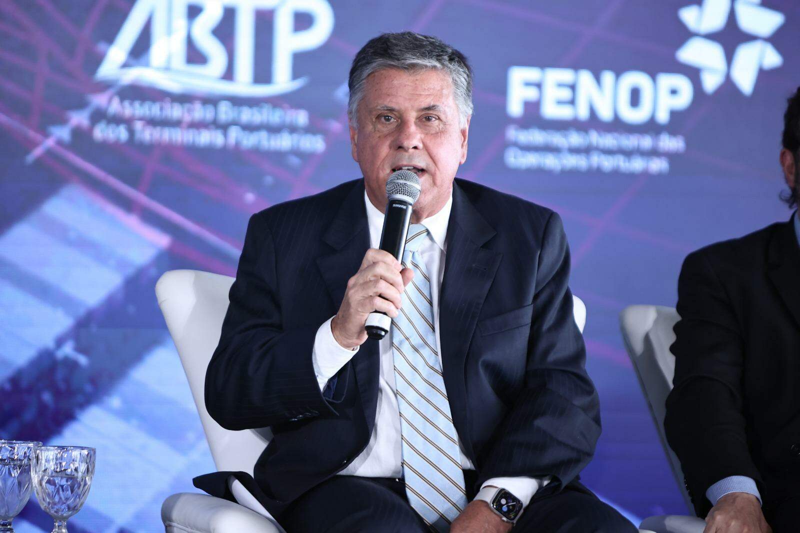 Autonomia local, pede Morel (Samuel Andrade/Especial para A Tribuna)