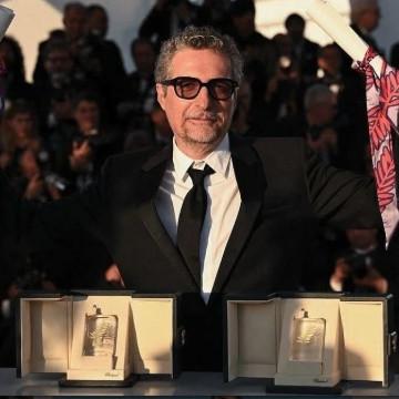 "Tchau Cannes! Tu é doida. Obrigado!", publicou.o cineasta